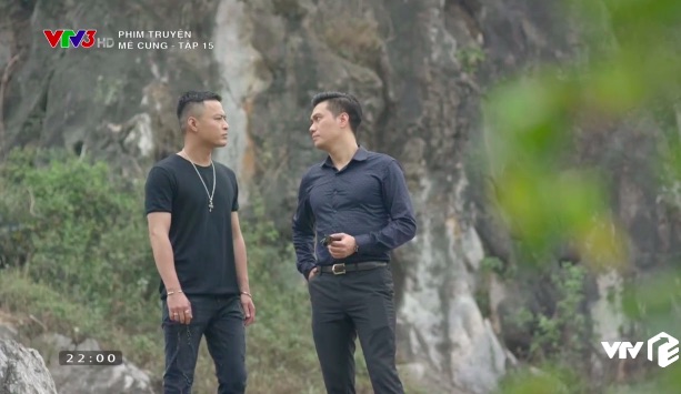 Xem lại Mê Cung tập 15 trên VTV3: Việt sói bị ám hại, Khánh cao tay giả vờ bắn gục Hiền